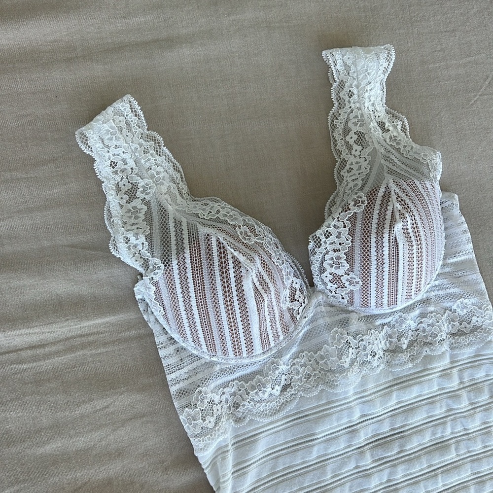 Intimissimi white bodysuit with lace details